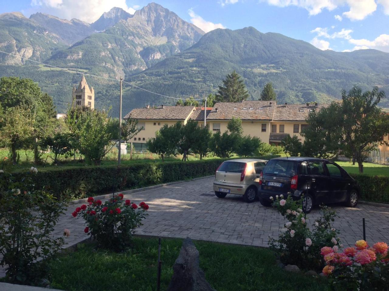 Apartamento Al Borgo Di Sant'Orso - Cir 0342 Aosta Exterior foto