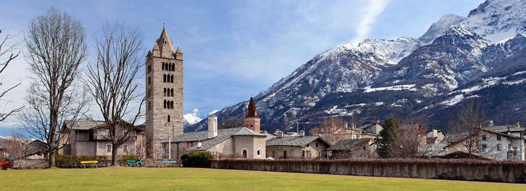Apartamento Al Borgo Di Sant'Orso - Cir 0342 Aosta Exterior foto